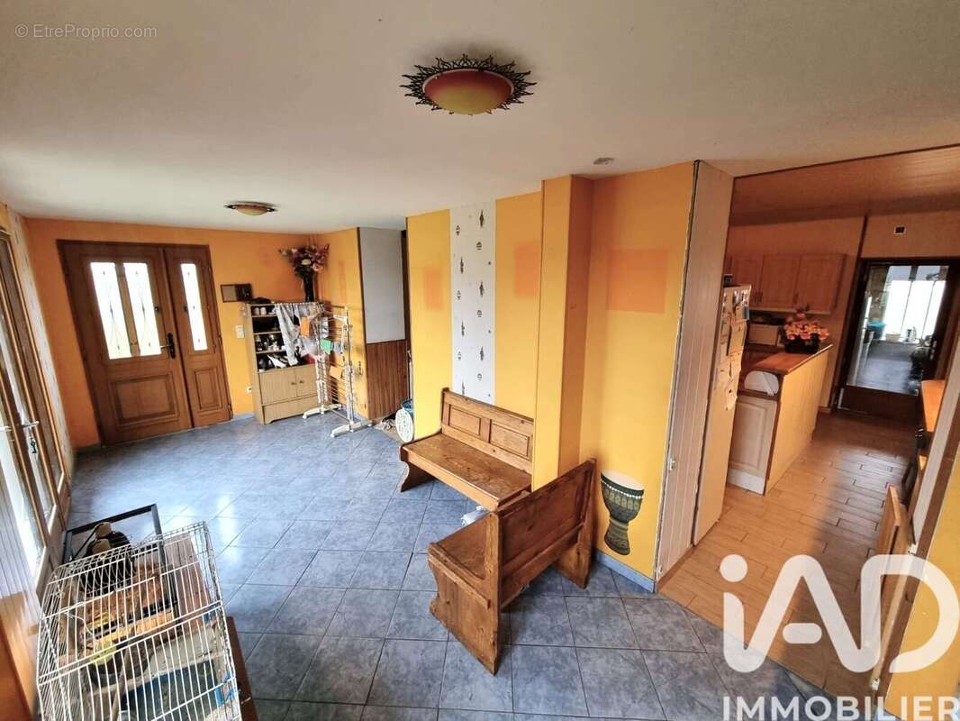 Maison 120 m² à Cuy  - photo 6