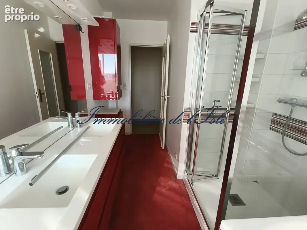Élégant appartement traversant avec balcon et parking - photo 8
