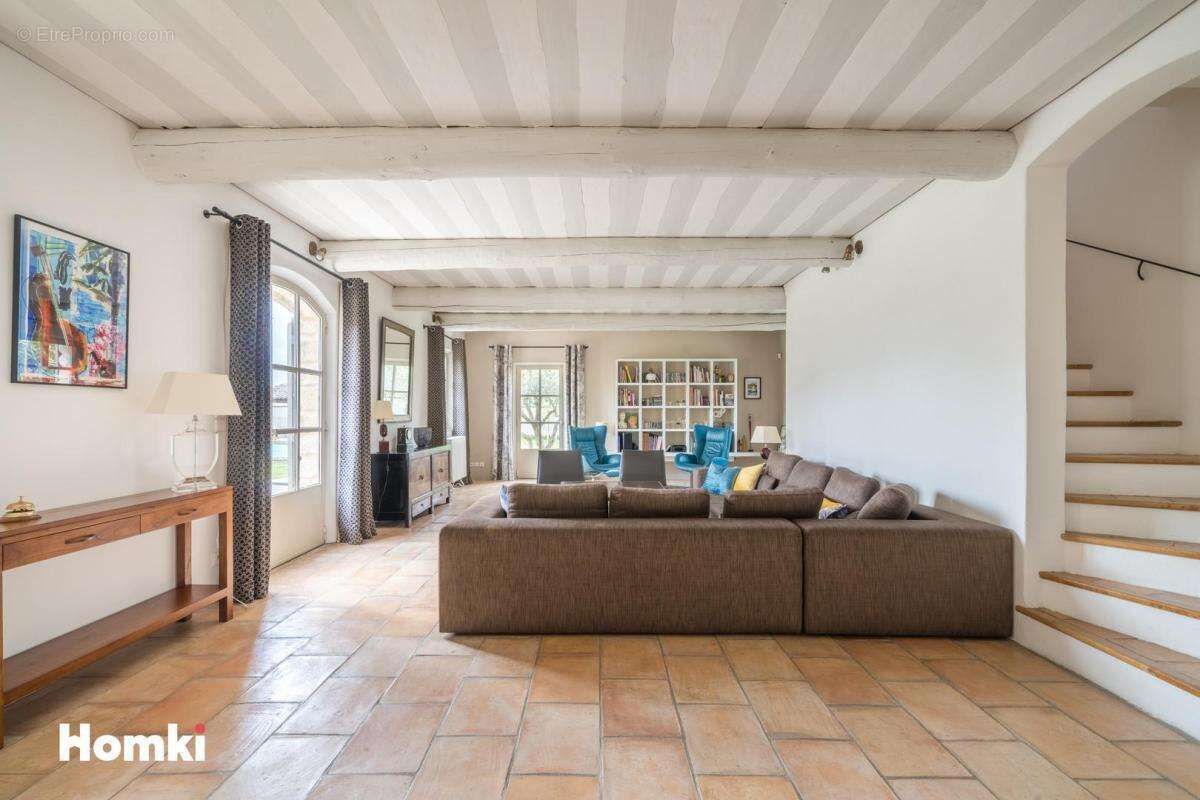 Maison à MONTAREN-ET-SAINT-MEDIERS