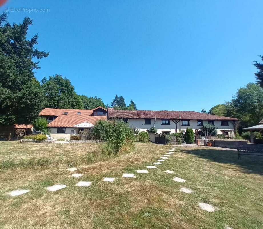 Maison à PRESSIGNAC