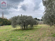 Terrain à VENTABREN