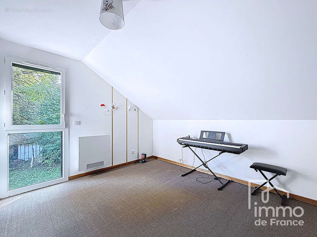 Maison à BELLEGARDE-SUR-VALSERINE