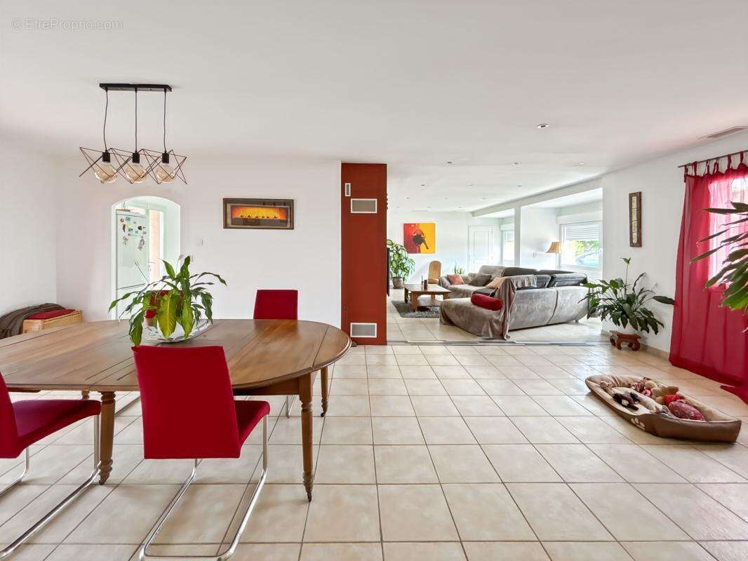 Maison à PRECHAC