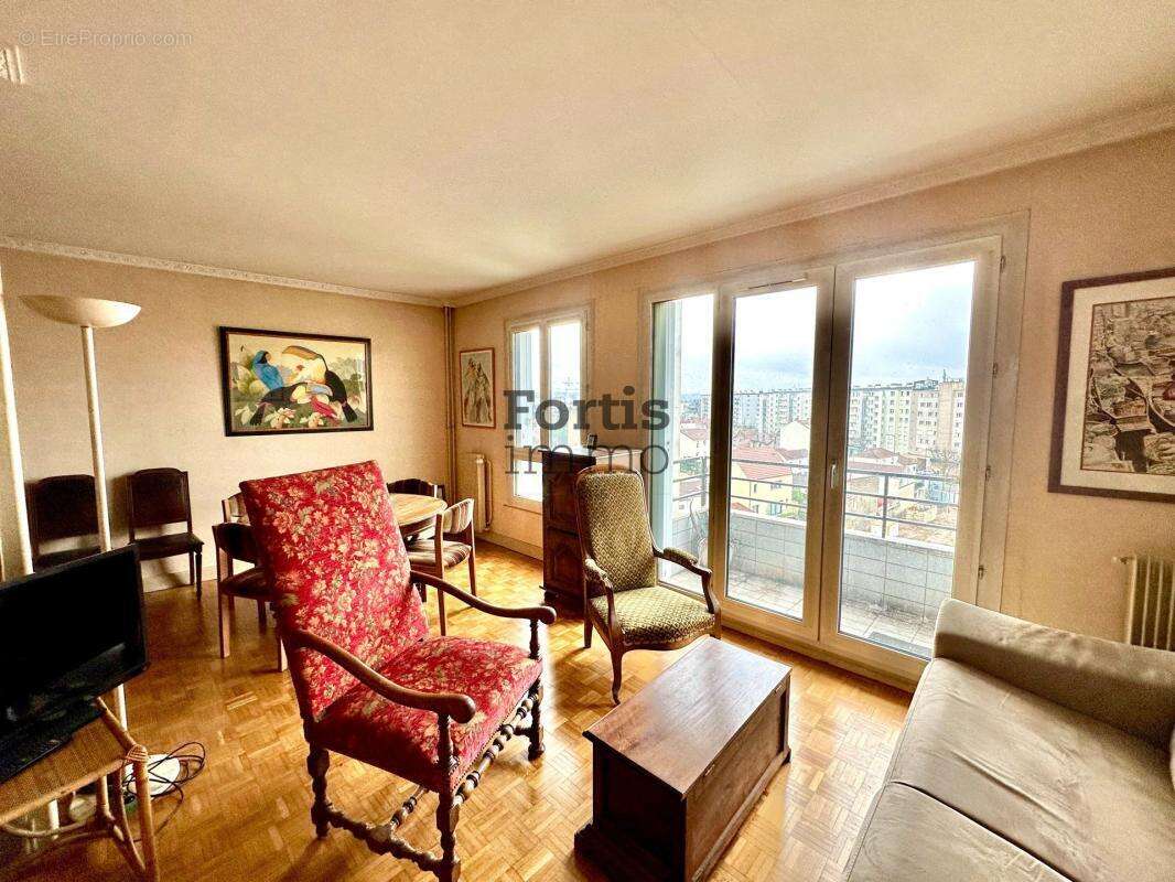 Appartement à CHAMPIGNY-SUR-MARNE