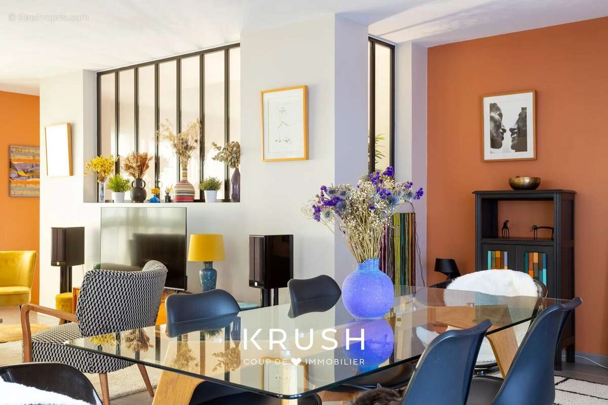 Appartement à MARSEILLE-1E