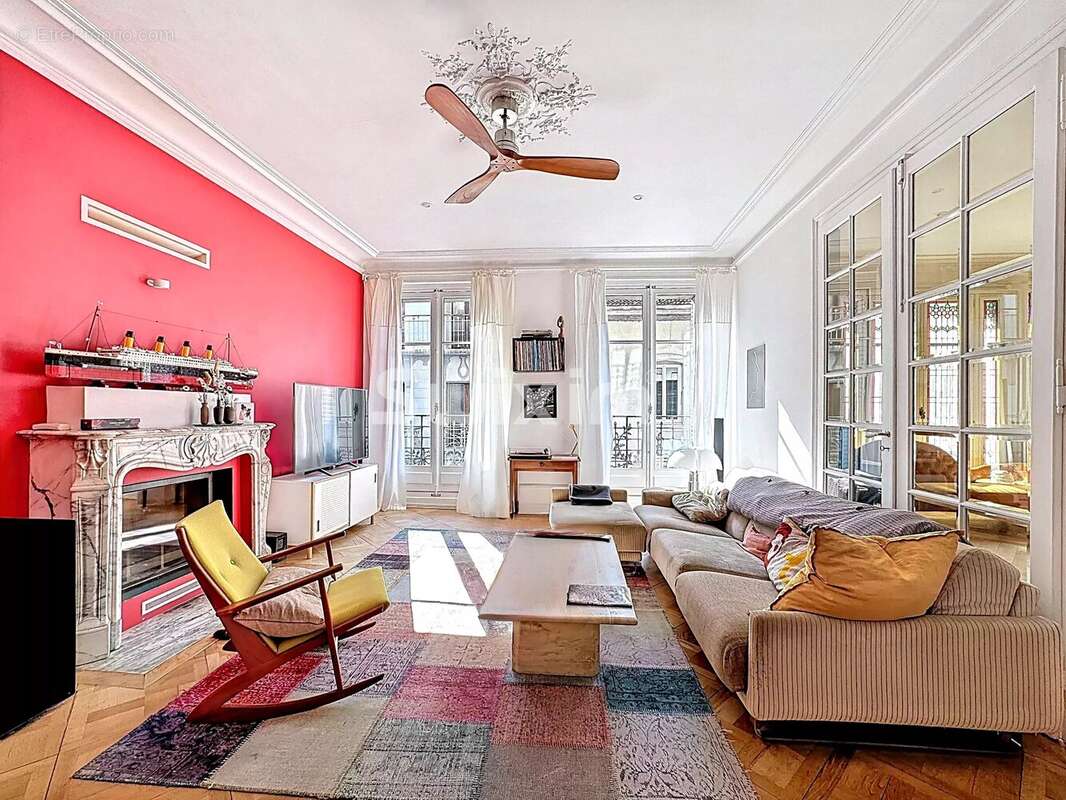 Appartement à EVIAN-LES-BAINS