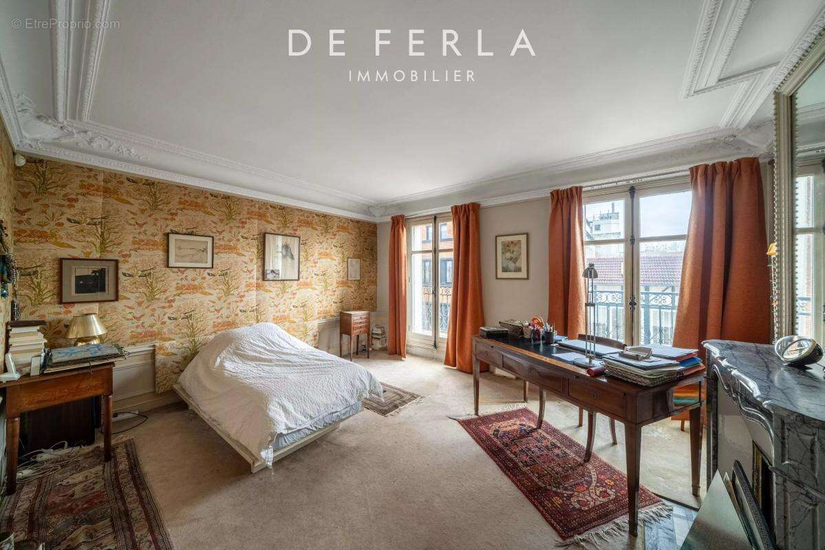 Appartement à PARIS-5E