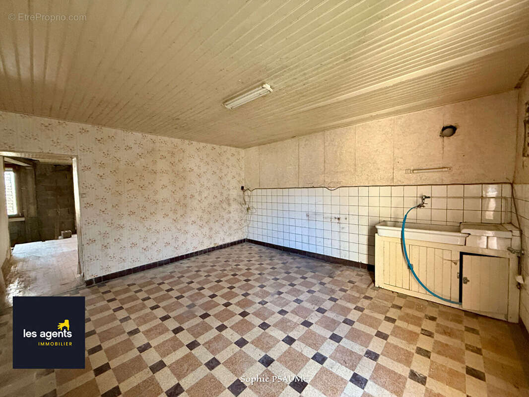 Maison à URUFFE