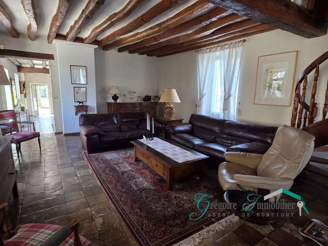 Maison à MONTIGNY-SUR-LOING