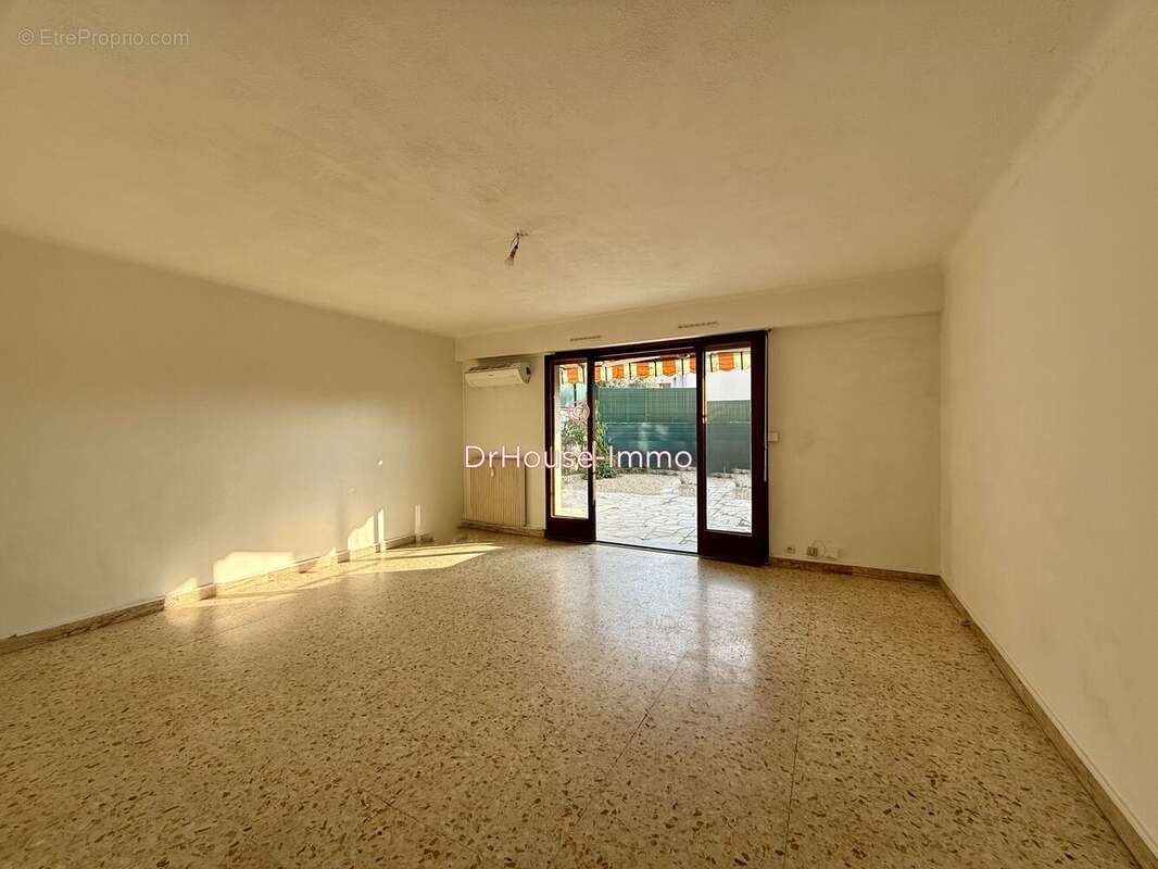 Appartement à CAGNES-SUR-MER