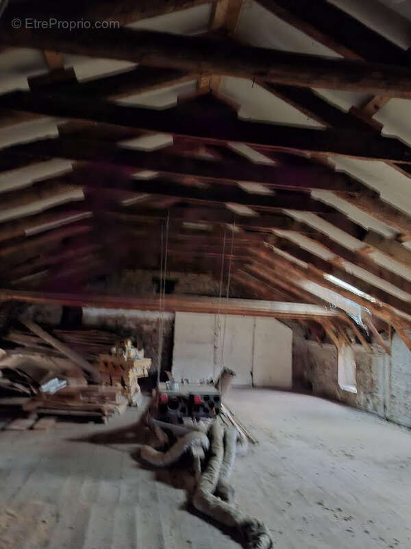 Maison à SAINT-MARTIN-DE-VALAMAS