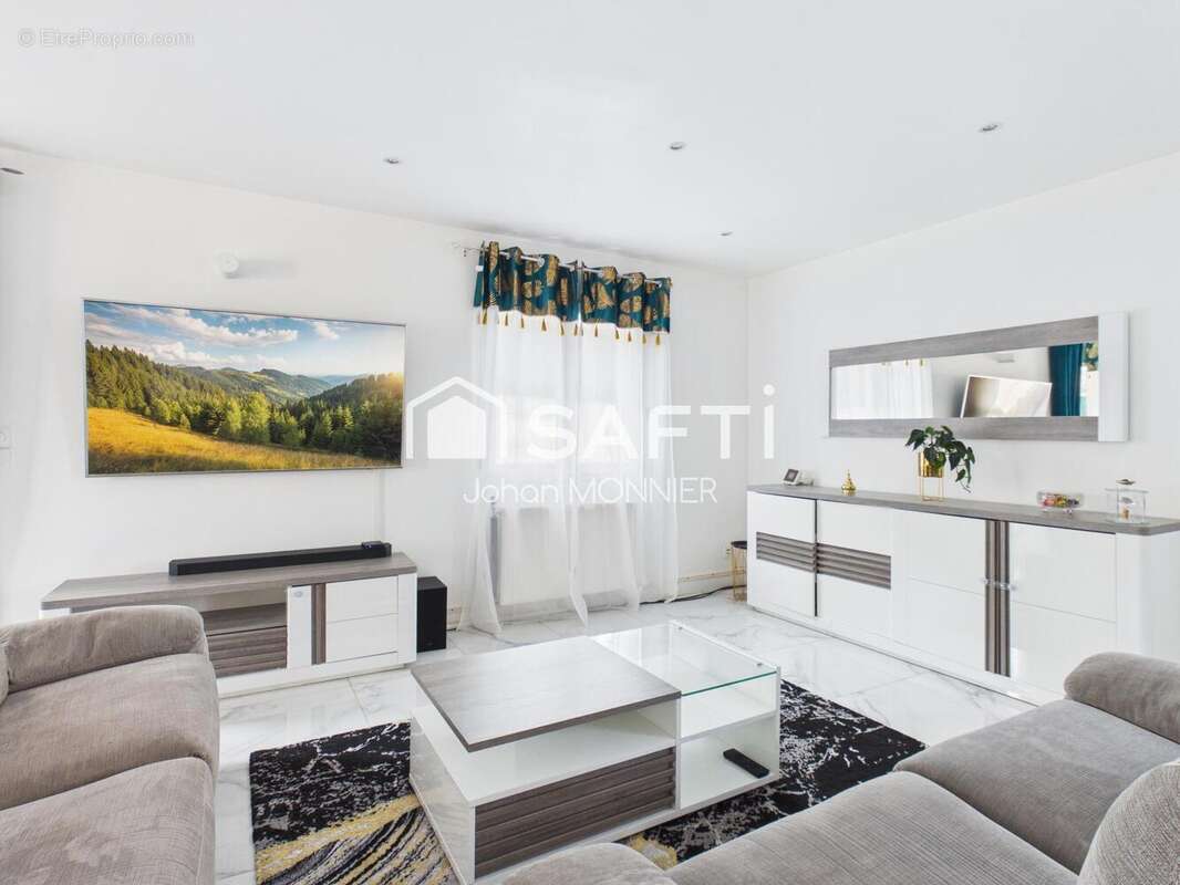 Maison 106 m² à Villefranche-Sur-Saone  - photo 5