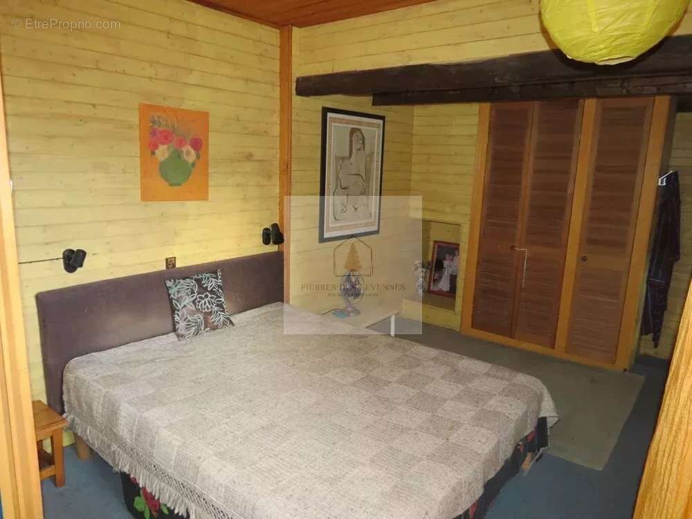 Maison à SAINT-GERMAIN-DE-CALBERTE