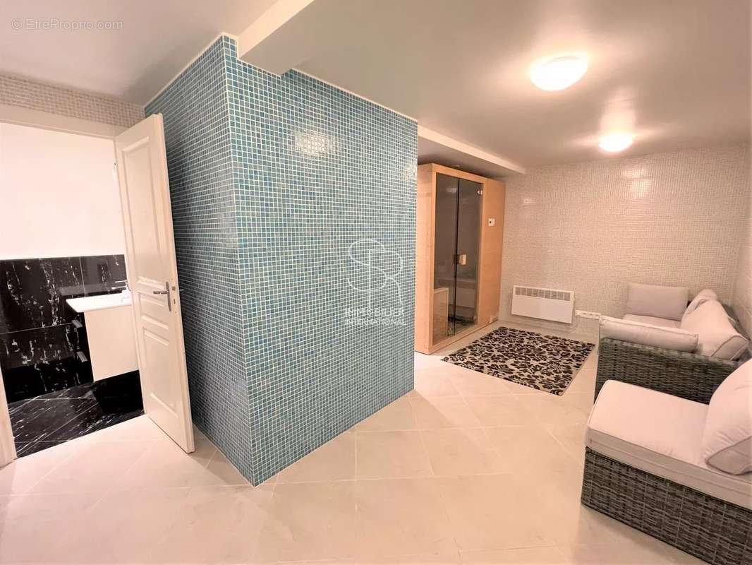 Maison à VILLENEUVE-LOUBET