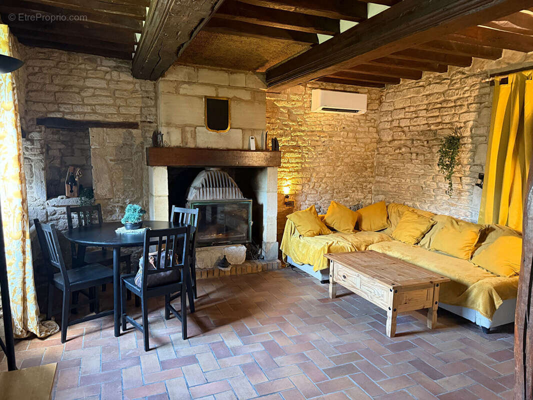 Maison à PERIERS-SUR-LE-DAN