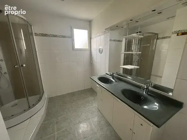 Très rare sur le secteur ! Maison de plain-pied avec 4 chambres et superbe jardin paysager - photo 6