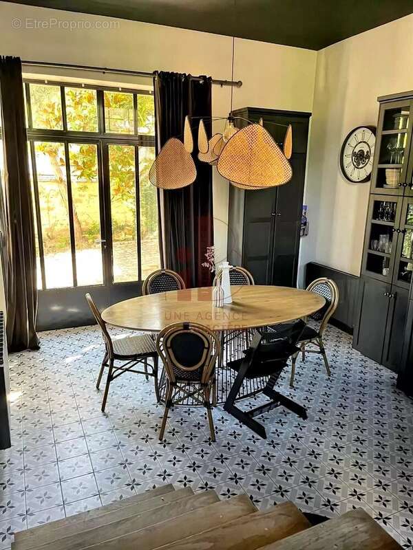 Maison à VULAINES-SUR-SEINE