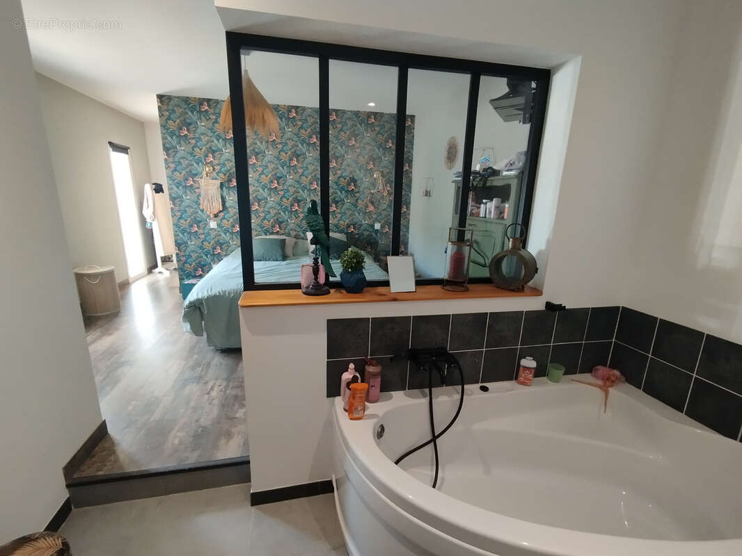 Maison à ANAIS