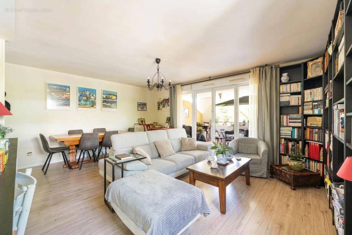 Appartement à MARSEILLE-13E