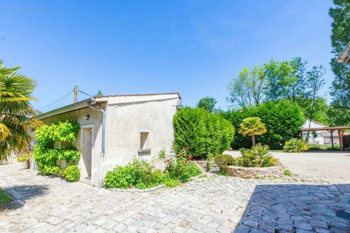 Cette propriété d'exception de 450 m² - photo 17