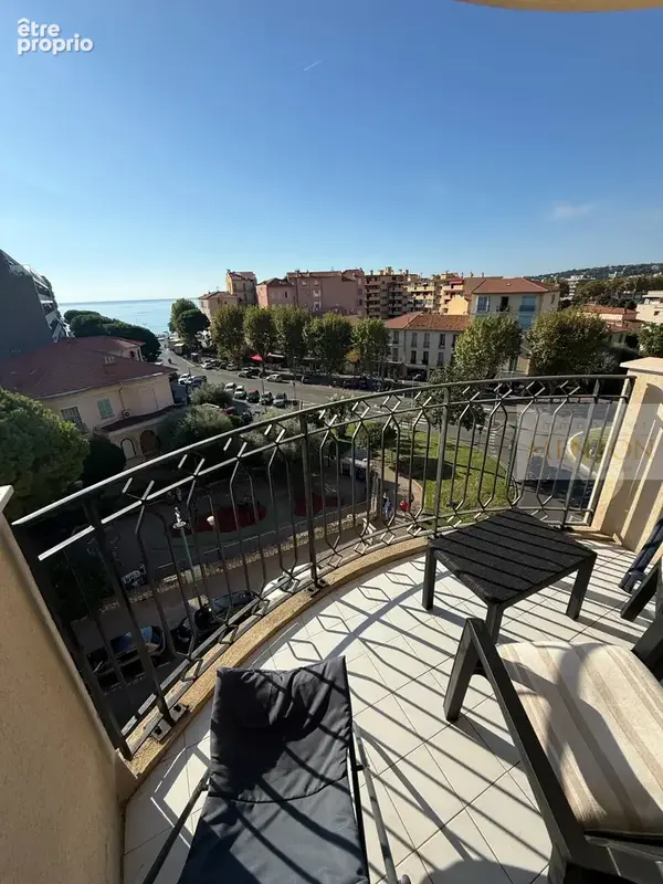 Menton centre ville vue mer 3 pièces - photo 2