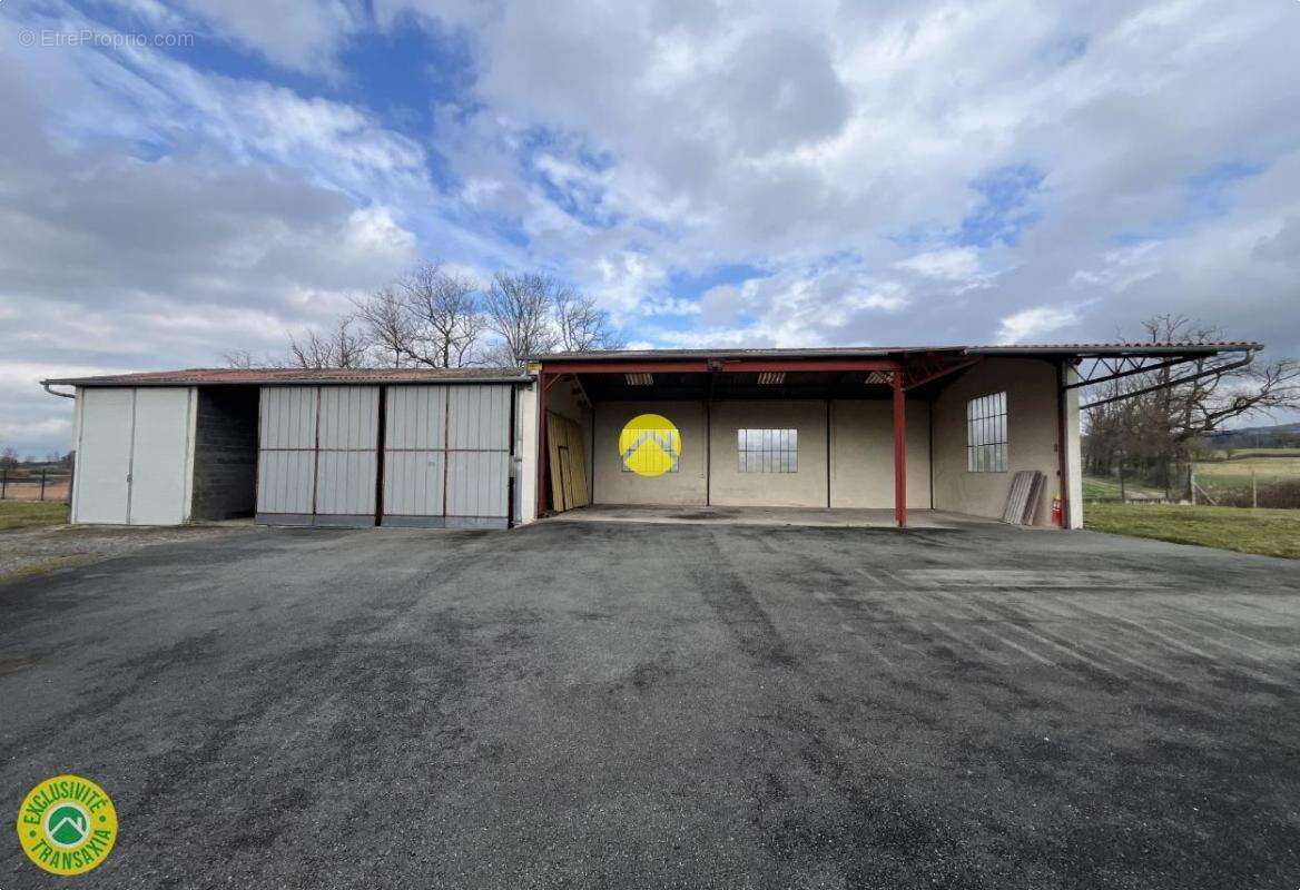 Commerce à PUY-GUILLAUME