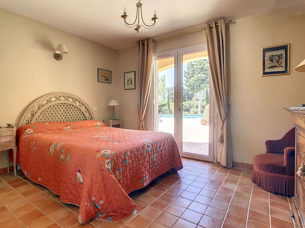 Maison à ROCHEFORT-DU-GARD