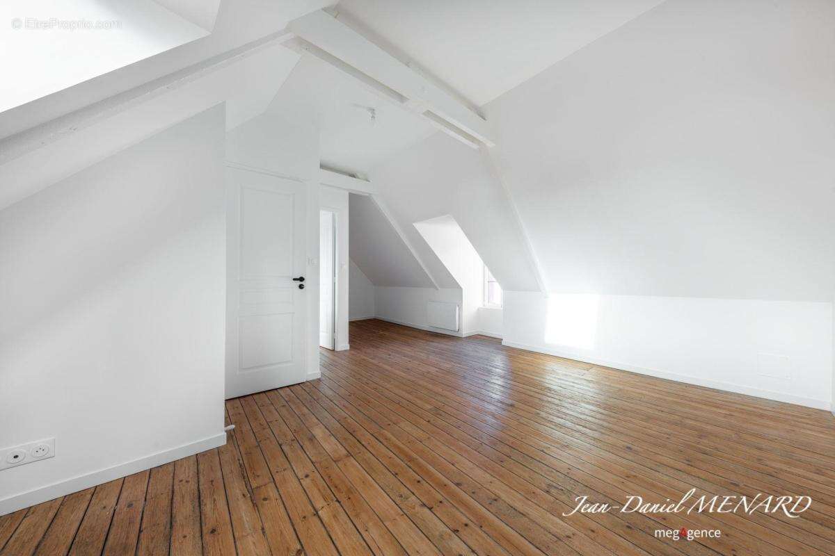 Maison à PLOUER-SUR-RANCE