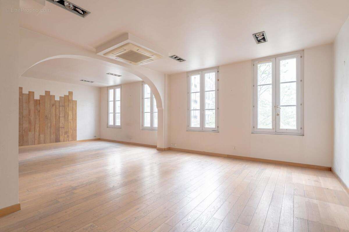 Paris 2 – exclusivite ! montorgueil vente murs de boutique - photo 8