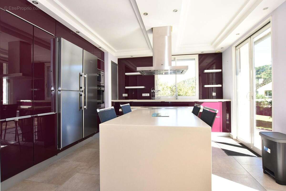 Maison à SAINT-MARTIN-VALMEROUX