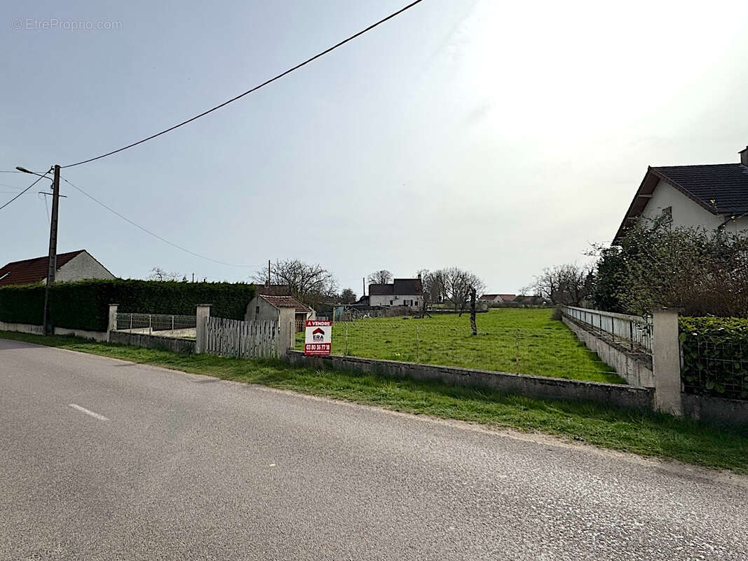 Terrain à LABERGEMENT-LES-SEURRE