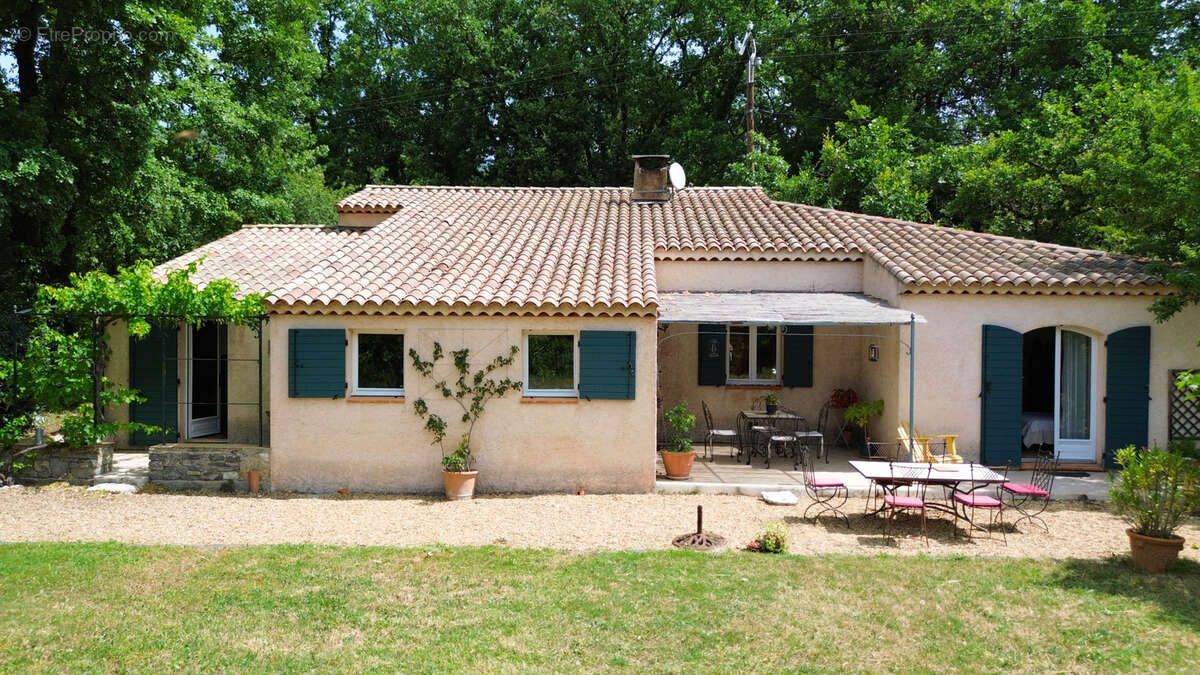 Maison à SIGNES