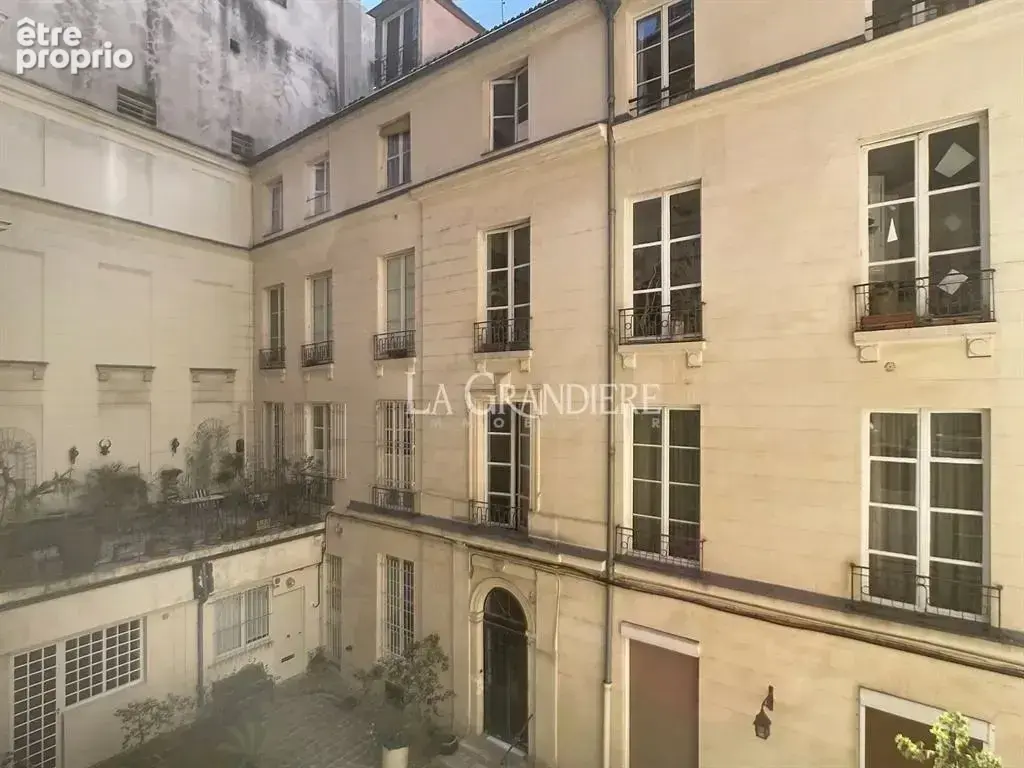 Paris 6 - Odéon - 2ème étage - VIAGER OCCUPÉ - 3 pièces - 2 cham - photo 17
