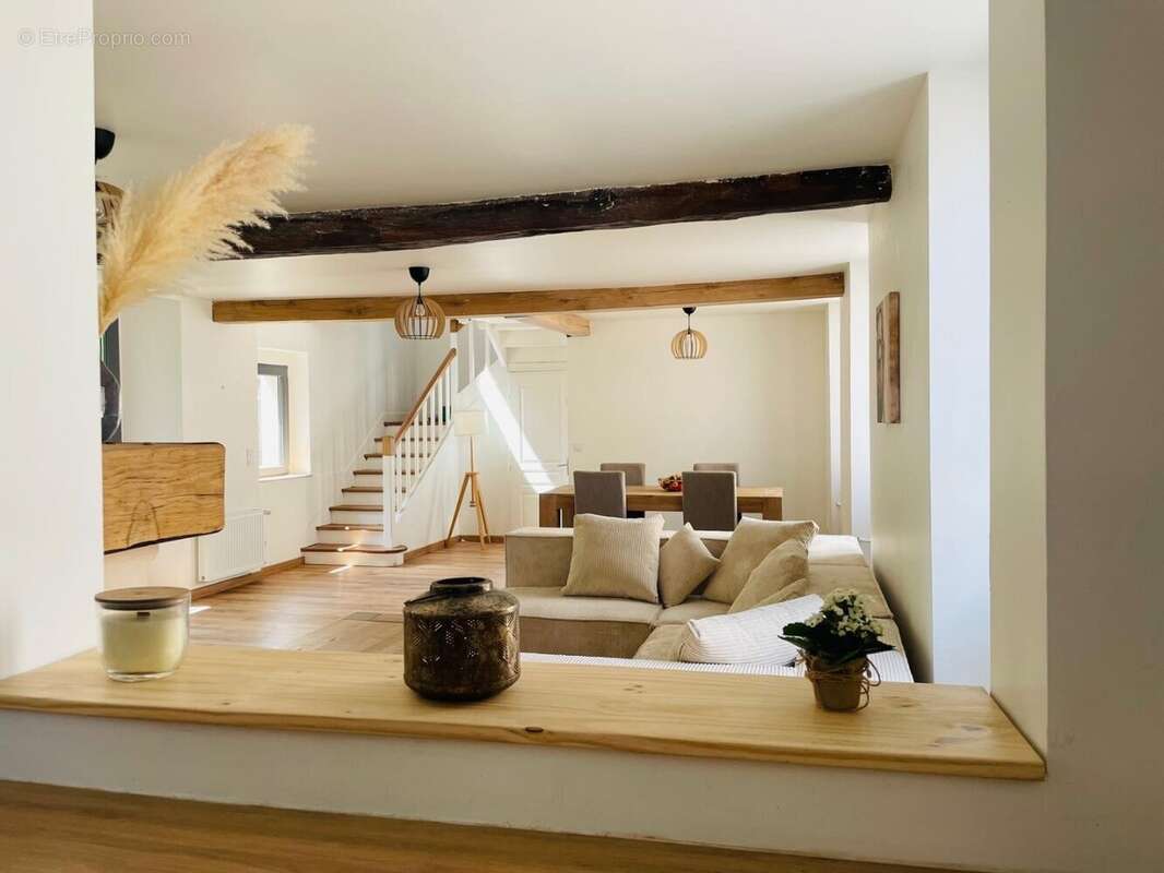 Maison à DAMPIERRE-EN-YVELINES