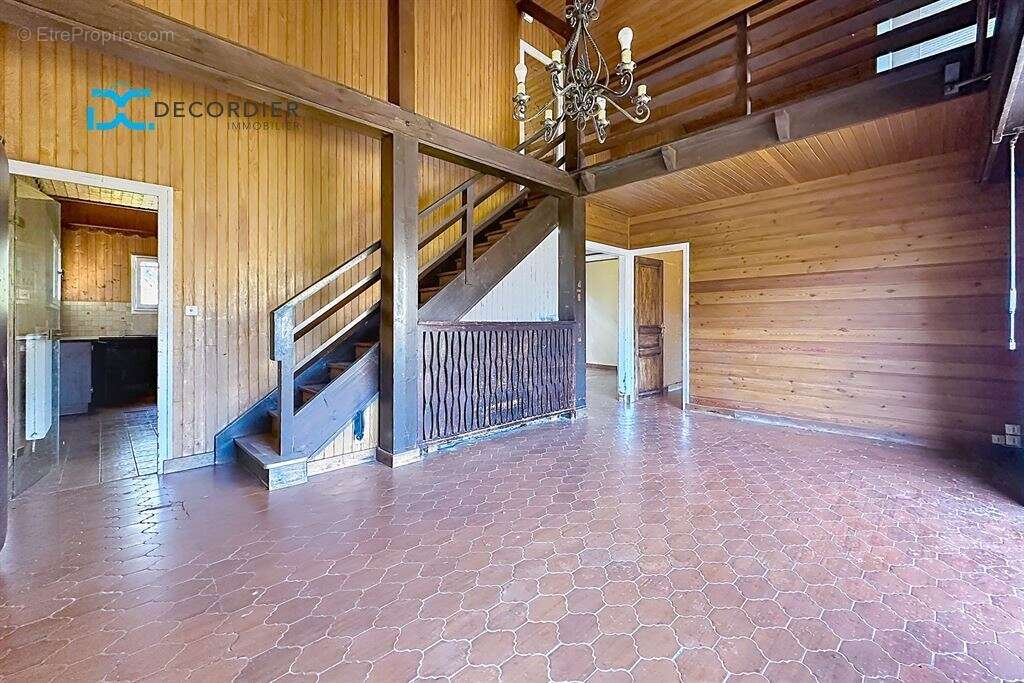 Lyaud - propriete 18 689 m² et maison de 180m2 - photo 9