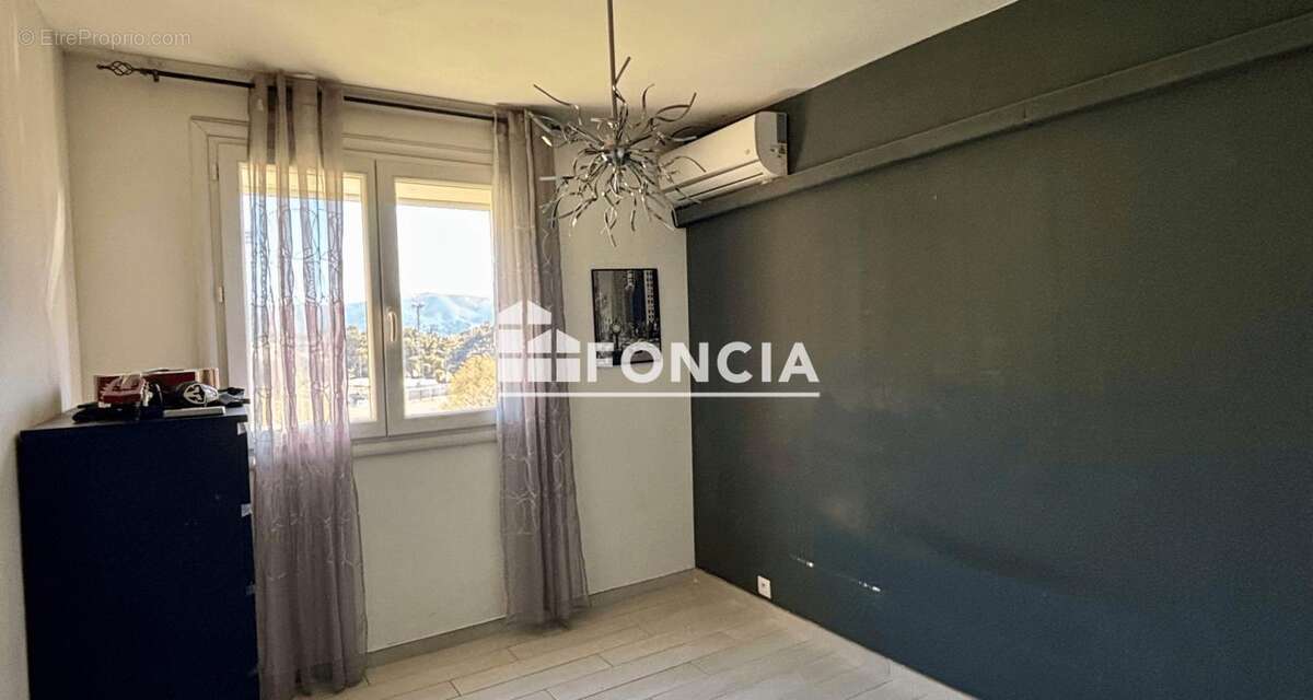 Appartement à MARSEILLE-12E