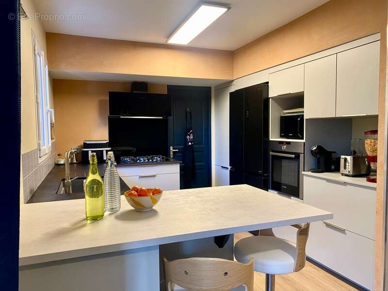 Maison familiale 4 chambres, 1 bureau, jardin et garage - photo 2