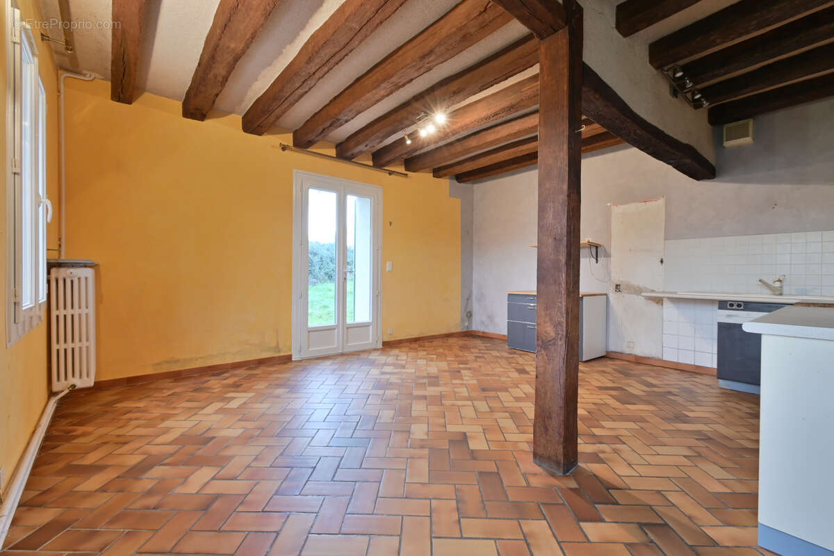 Maison à LOUESTAULT