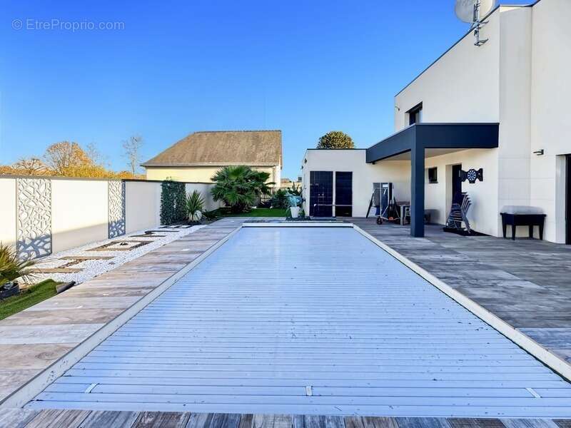 Maison à LES PONTS-DE-CE