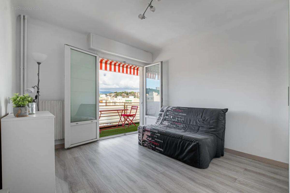 Appartement à CAGNES-SUR-MER