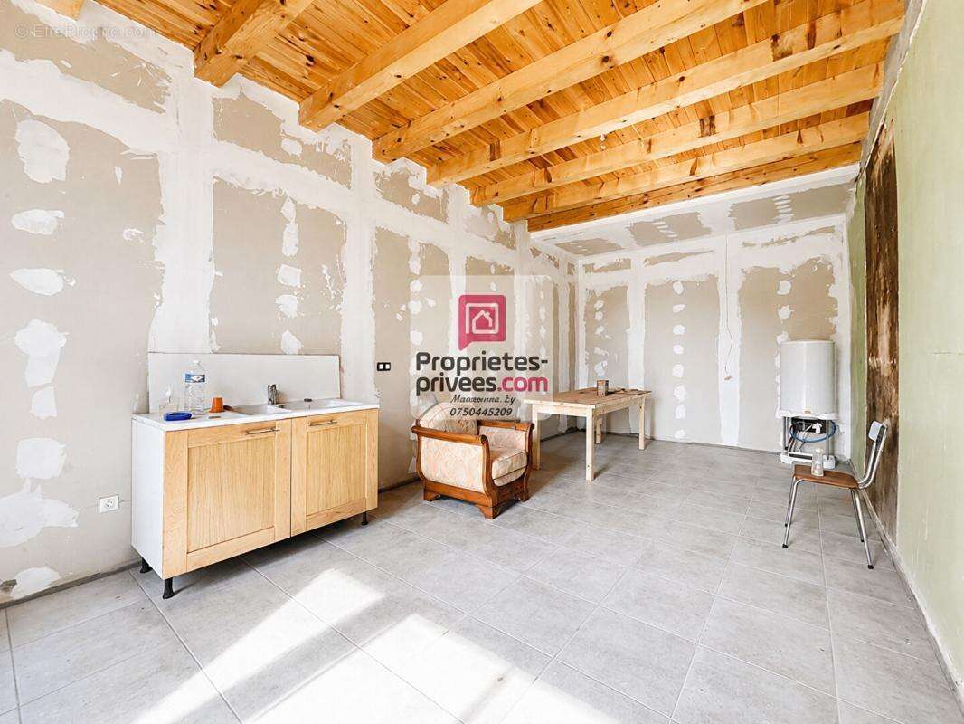 Maison de caractère à rénovée avec corps de ferme 621 m2 Coise Saint Jean Pied Gauthier - photo 3
