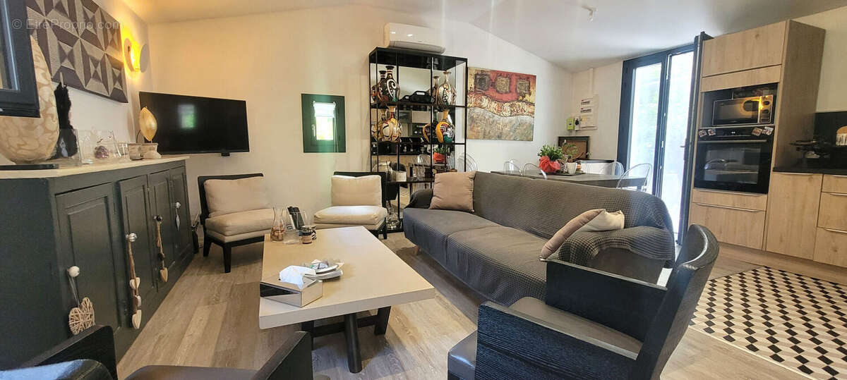 Maison à VAISON-LA-ROMAINE