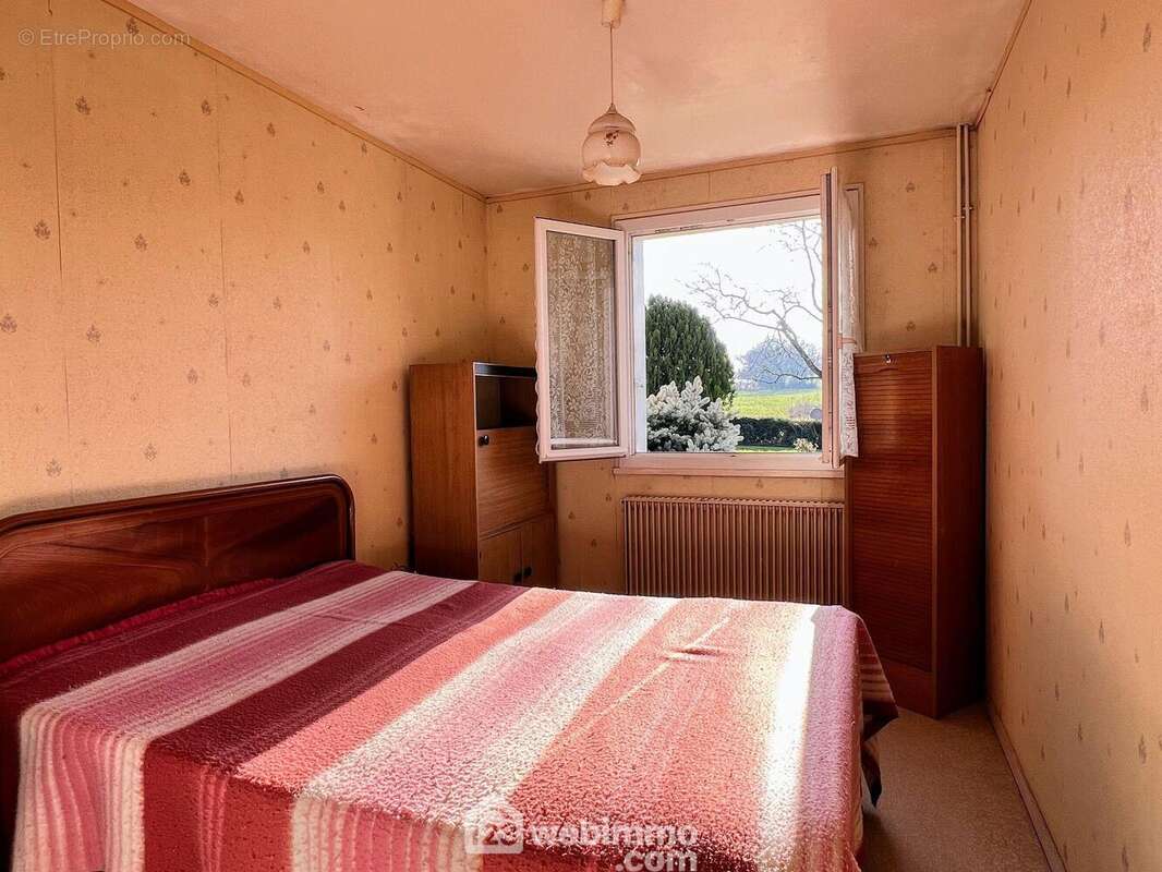 dont 3 sont exposées Sud avec une belle luminosité, - Maison à MURS-ERIGNE