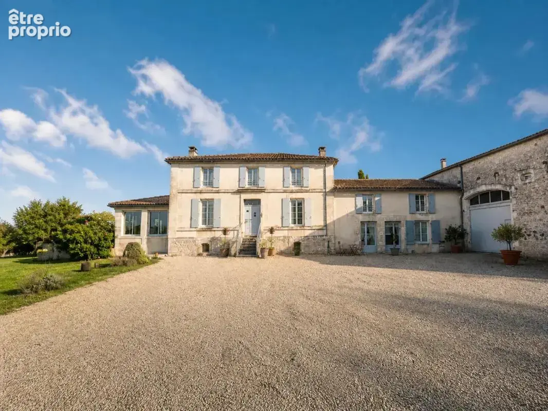 Propriété de 10 pièces de 460 m² à Mérignac - photo 16