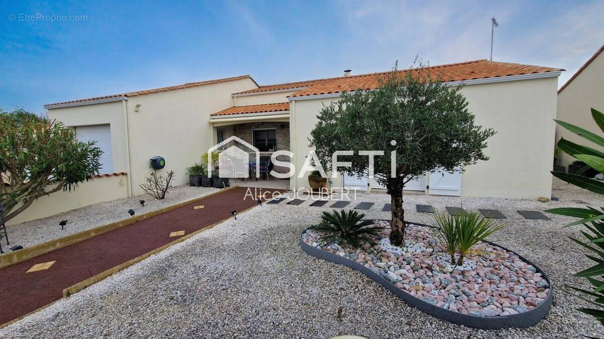 Photo 1 - Maison à TALMONT-SAINT-HILAIRE