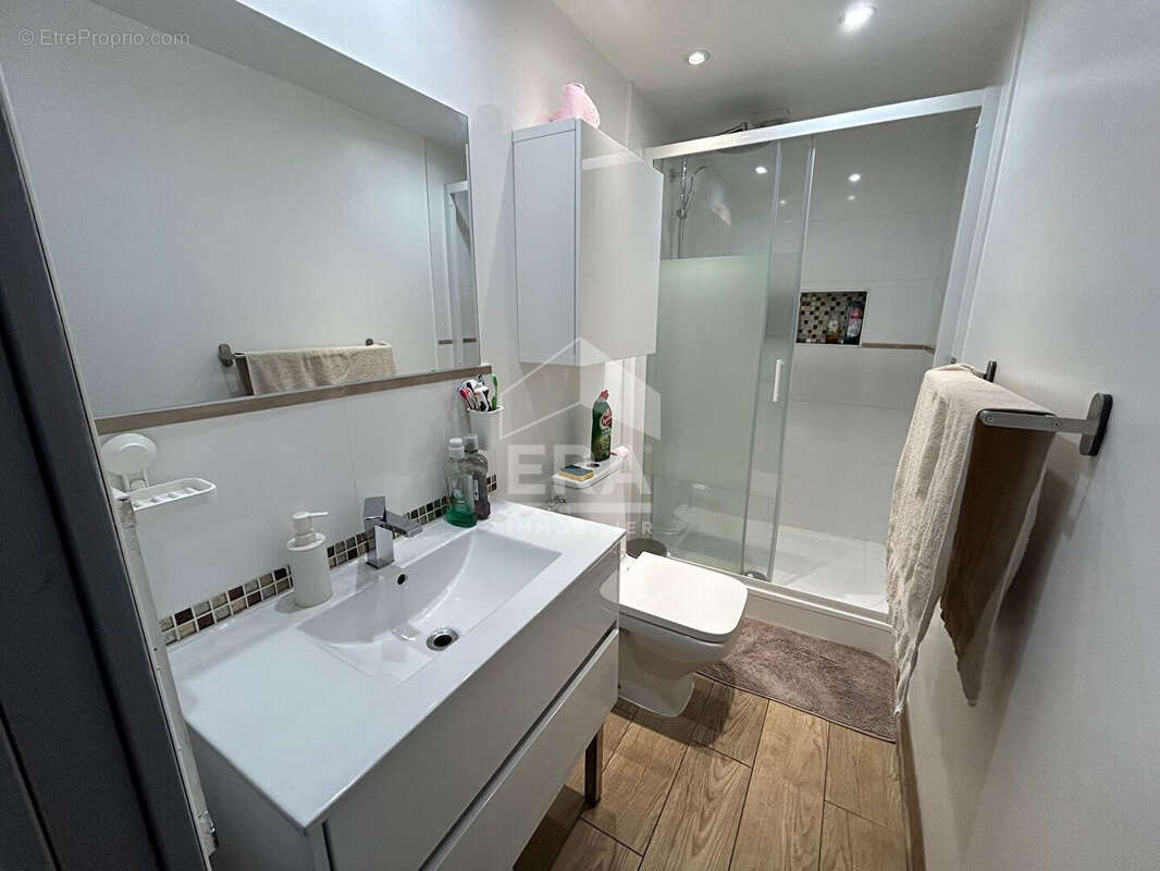 Appartement à MARSEILLE-16E