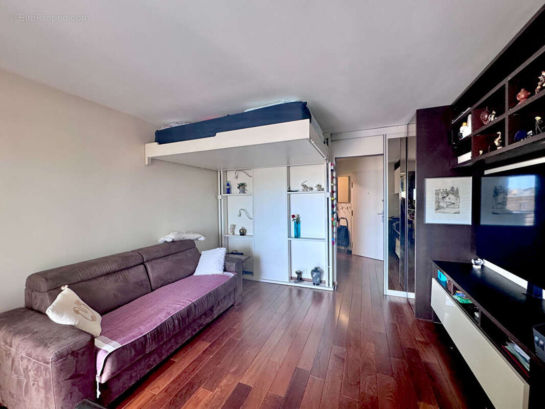 Appartement à PARIS-20E