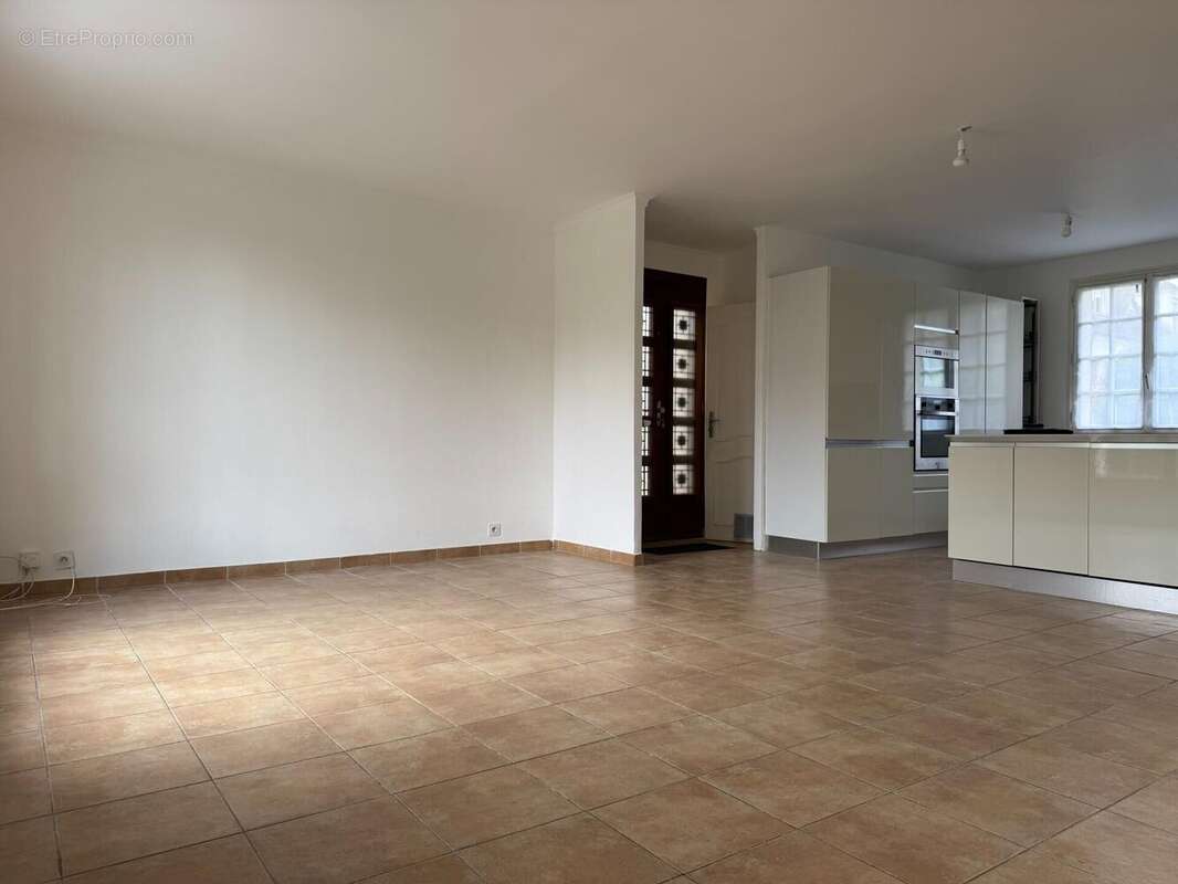 Photo 6 - Maison à MORAINVILLIERS