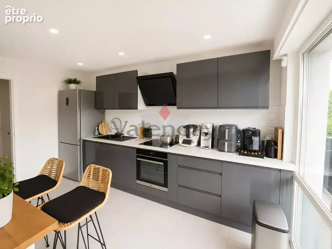 Sausheim, 4 p /2 cbres -dernier étage –  entièrement rénové – balcon sans vis-à-vis- 2 garages - vente interactive - photo 5