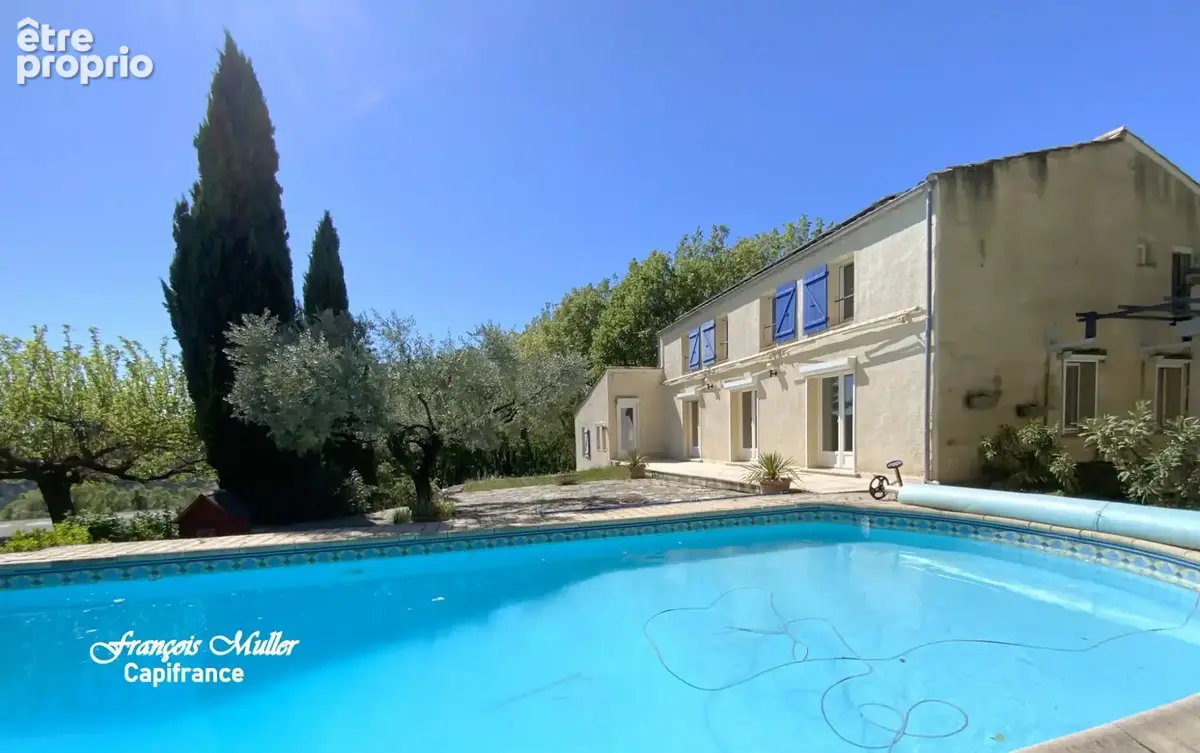 Splendide Propriété de 325 m2 à proximité de Pierrevert, 8800 m2 de terrain - photo 4